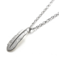 SYMPATHY OF SOUL（シンパシーオブソウル） Small Feather Charm