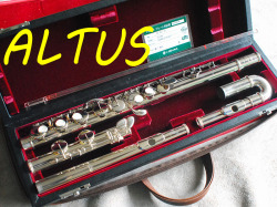 ALTUS AF821SE アルトフルート　頭部菅2本付　美品