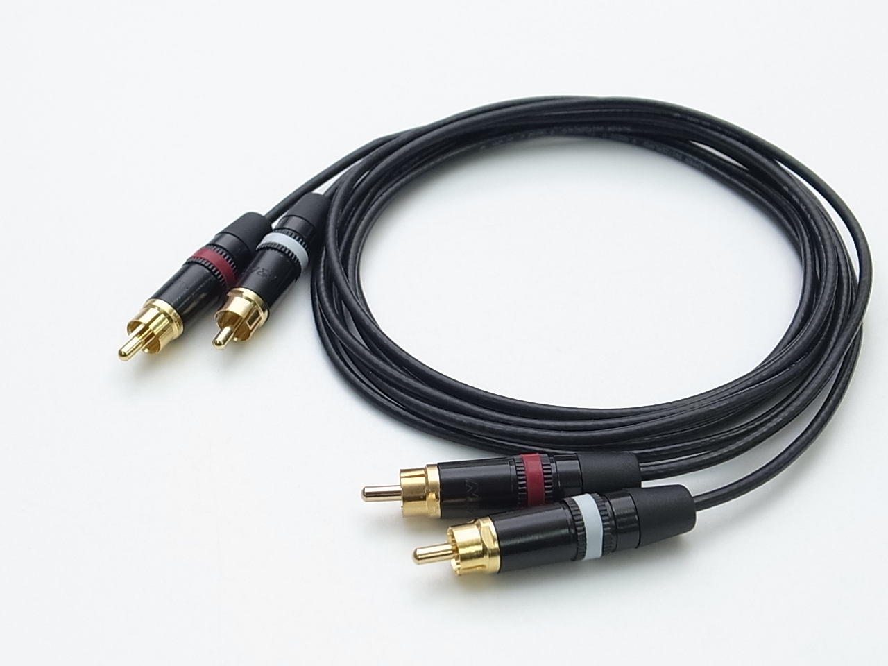 SUHNER RCAプラグ付きケーブル 1.5m ペア