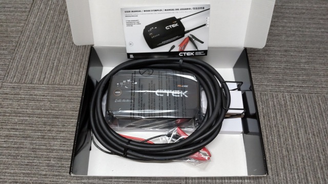 CTEK PRO25SEJP シーテックバッテリー充電器　チャージャー