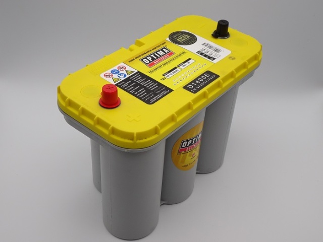 OPTIMA D1400S 斜め前　オプティマバッテリー