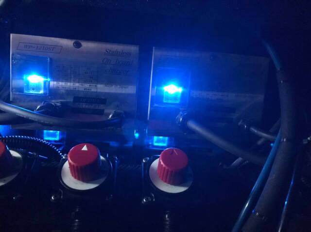 OPC-1210WP ステンレスオンボードチャージャー