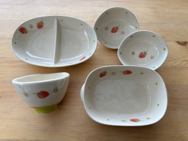 食器セット（かわいい）（名入れ可能）/いちご
