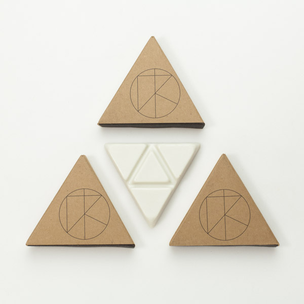 [KASSIA SURF]  PALO SANTO WAX "TRIANGLE STACK"