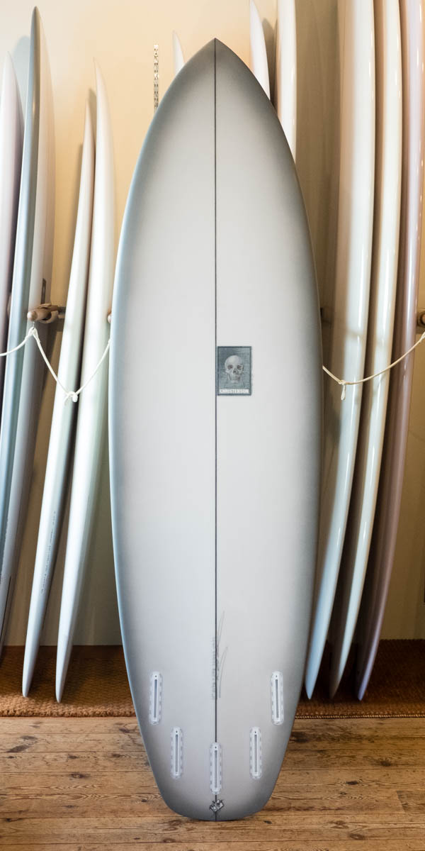 クリステンソン イージーウィンド 6'10" CHRISTENSON EASY WIND / デッキ面全体 スカルロゴとシグネチャー