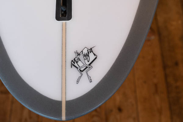 クリステンソン ハンツマン 7'10" CHRISTENSON HUNTSMAN / テール付近 シグネチャーロゴ クローズアップ