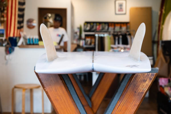 クリステンソン ロングフィッシュ 6'6" CHRISTENSON SURFBOARDS LONG PHISH / テール ツインフィン クローズアップ