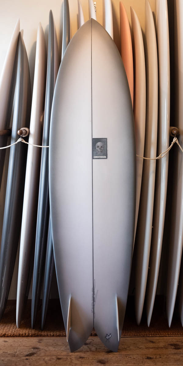 クリステンソン ロングフィッシュ 6'10" CHRISTENSON SURFBOARDS LONG PHISH / デッキ面全体 スカルロゴエンブレム