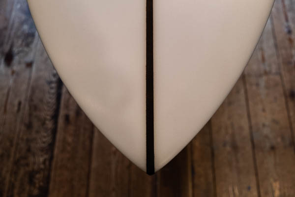 クリステンソン スピードマスター 9'0" CHRISTENSON SURFBOARDS Speedmaster / ノーズ ボトム面 クローズアップ
