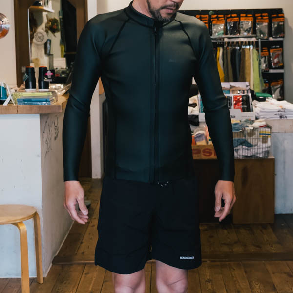 アイデンティファイ 1mm Mesh Skin Front Zip Jackets ジャケット ホワイト / 着用イメージ・正面