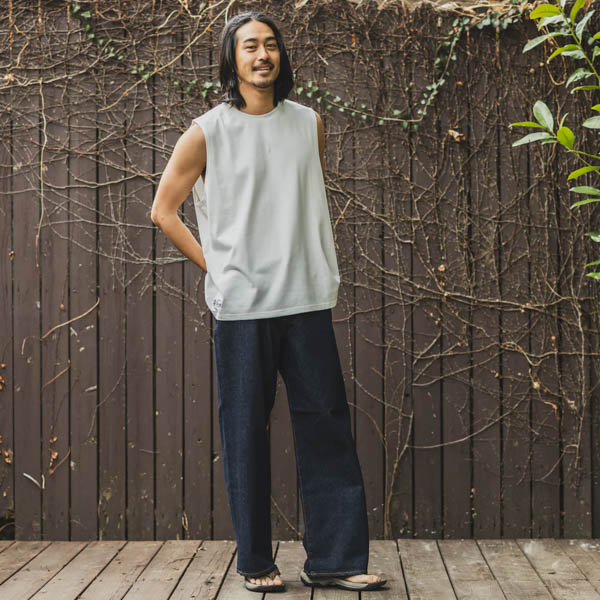 ビーチドデイズ SURF CLUB Tank タンクトップ ホワイト / 着用イメージ