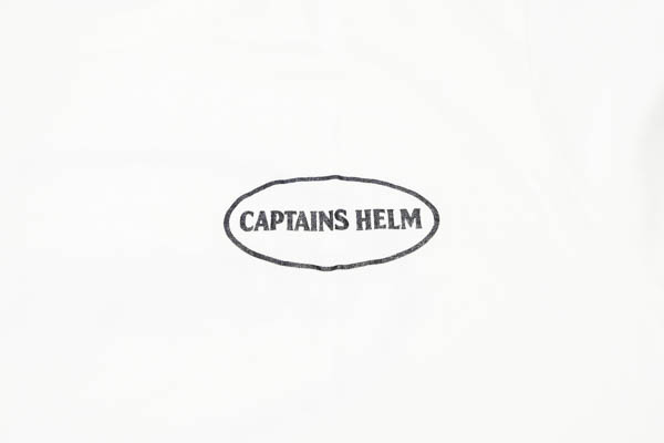 キャプテンズヘルム MITCH ABSHERE × CAPTAINS HELM Tシャツ / プリント詳細（胸ロゴ）