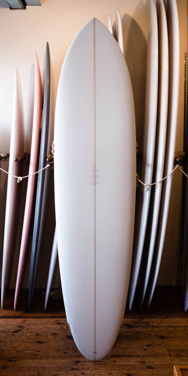 ファロー FLOYD PEPPER 2.0 7'4" Furrow Surf Craft / デッキ面全体 別アングル