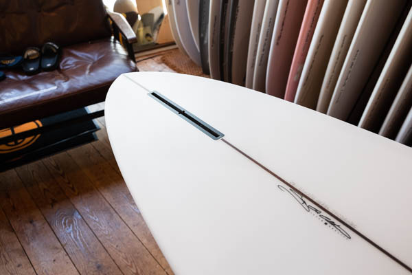 クリステンソン ジャパン C-BUCKET 7'0" CHRISTENSON SURFBOARDS JAPAN / ノーズ全体 店内ディスプレイ