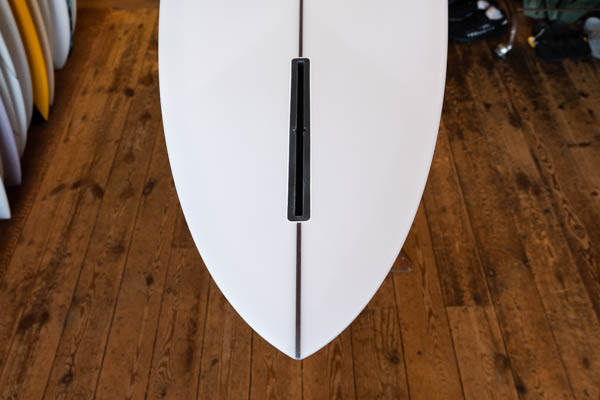 クリステンソン ジャパン C-BUCKET 7'2" CHRISTENSON SURFBOARDS JAPAN / テール全体とシングルフィンボックス
