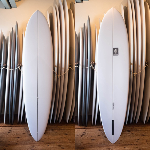 クリステンソン ジャパン シーバケット 7'6" ミッドレングス サーフボード CHRISTENSON SURFBOARDS JAPAN C-BUCKET / デッキ面全体 遠景と近景の比較