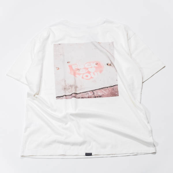 ターンミーオン スクラップブック Tシャツ / TURN ME ON SCRAP BOOK TEE