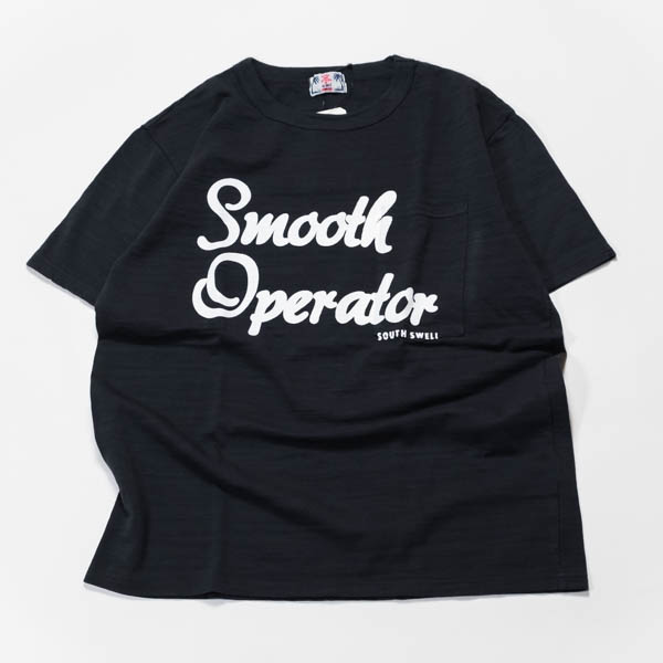 ワオ Smooth Operator Tee ポケットTシャツ ホワイト/チャコール / 正面
