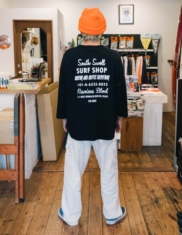 ワオ South Swell Shop 七分袖Tシャツ ブラック / 着用イメージ 背面