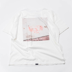 ターンミーオン スクラップブック Tシャツ / TURN ME ON SCRAP BOOK TEE