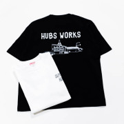 HUBS / バックプリントTシャツ