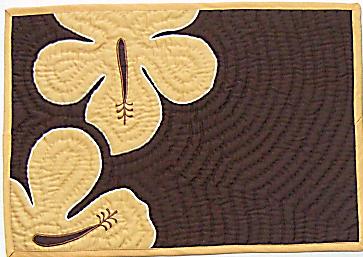 【ハワイアン雑貨・最安値を目指します】ハワイアンランチョンマット/ハイビスカスBR9