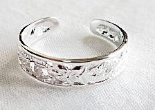 【ハワイアンジュエリー・最安値を目指します】ハワイアンジュエリー・トーリング/トロピカル透かしデザイン PER1426