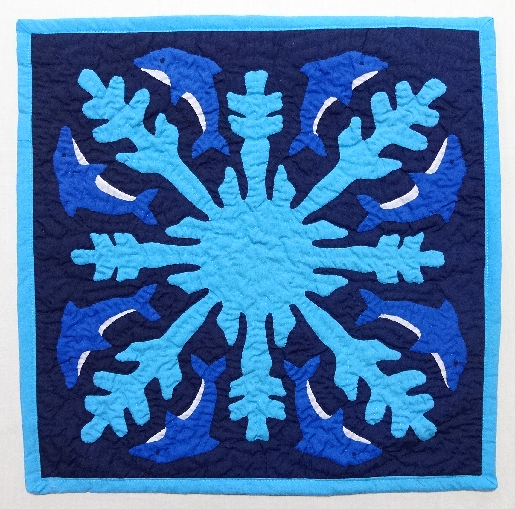 【メール便・送料無料】ハワイアンキルトクッションカバー/ドルフィン