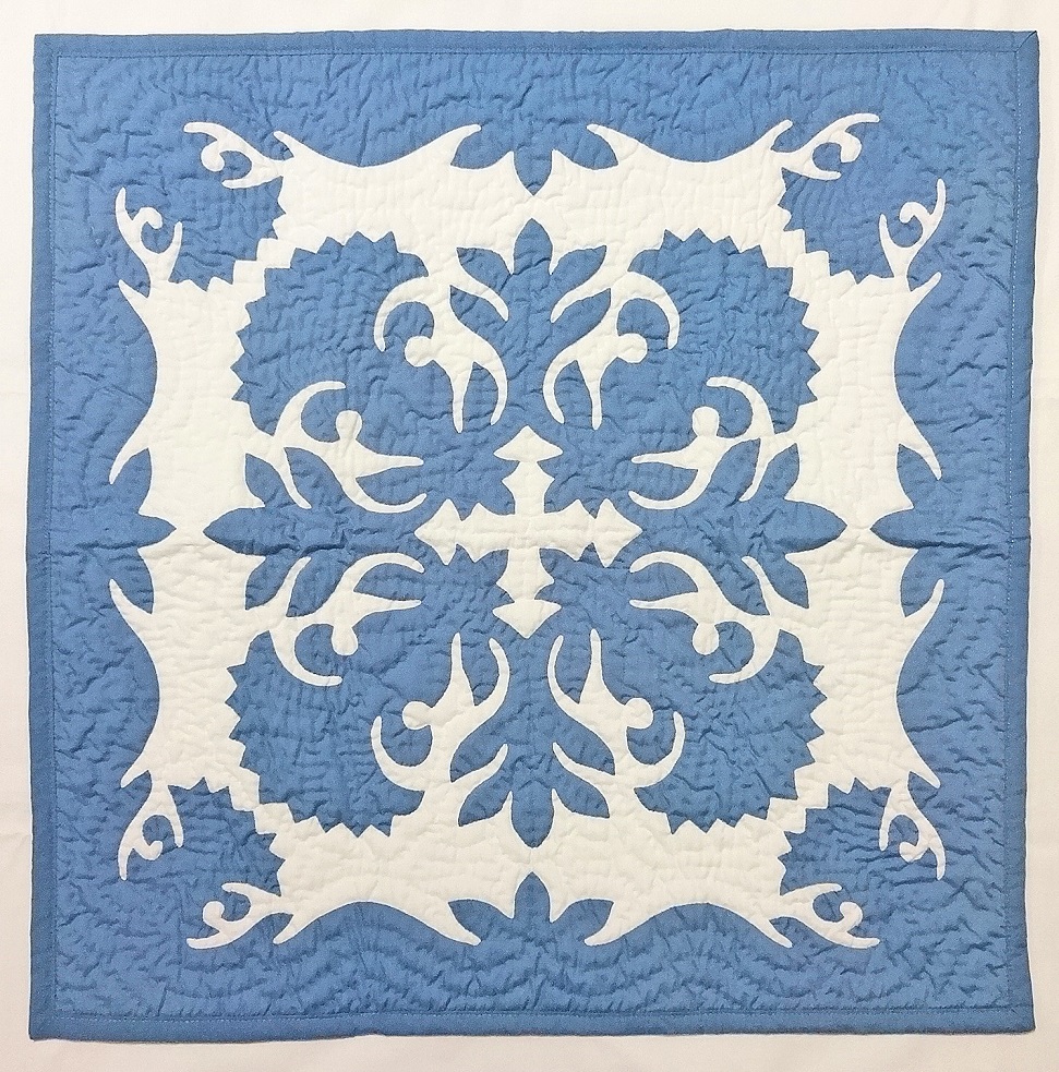 ハワイアンキルトタペストリー/壁掛け/ブルーレフア