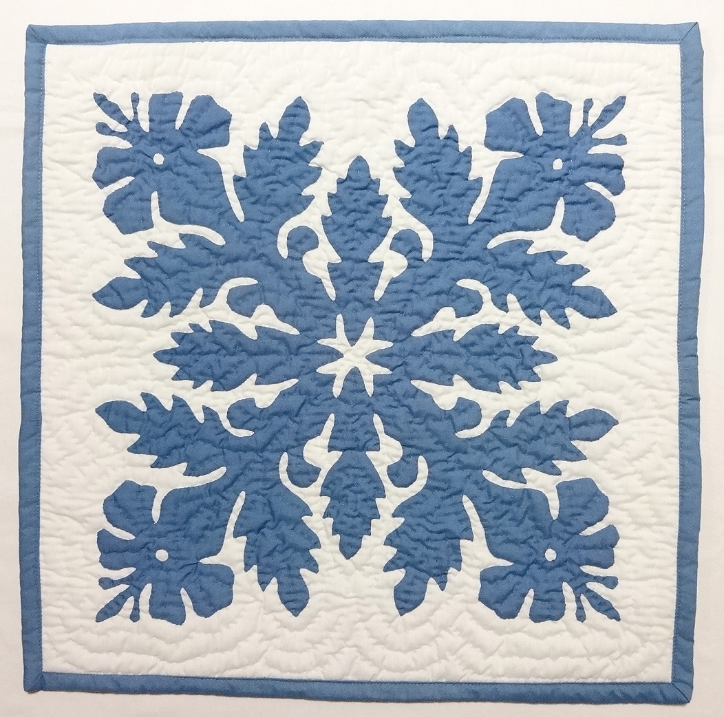 【メール便・送料無料】ハワイアンキルトクッションカバー/ブルーハイビスカス