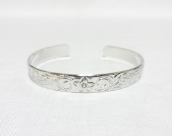 【メール便・送料無料】ハワイアンバングル/プルメリア/シルバー