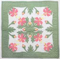 ハワイアンキルトタペストリー/壁掛け/ピンクハイビスカスMC