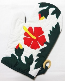 【メール便・送料無料】ハワイアン鍋つかみ/オーブンミット/レッドハイビスカスMC