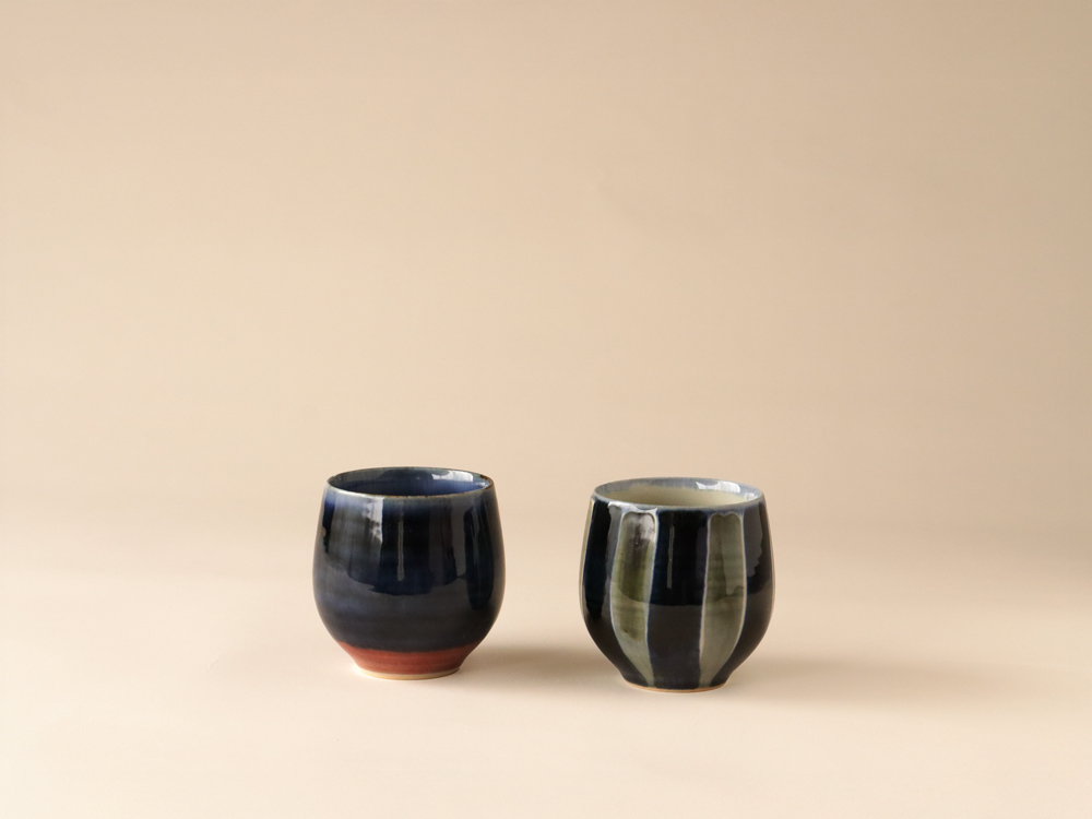 安南 ゴス巻 / 太十草 お湯呑み 波佐見焼