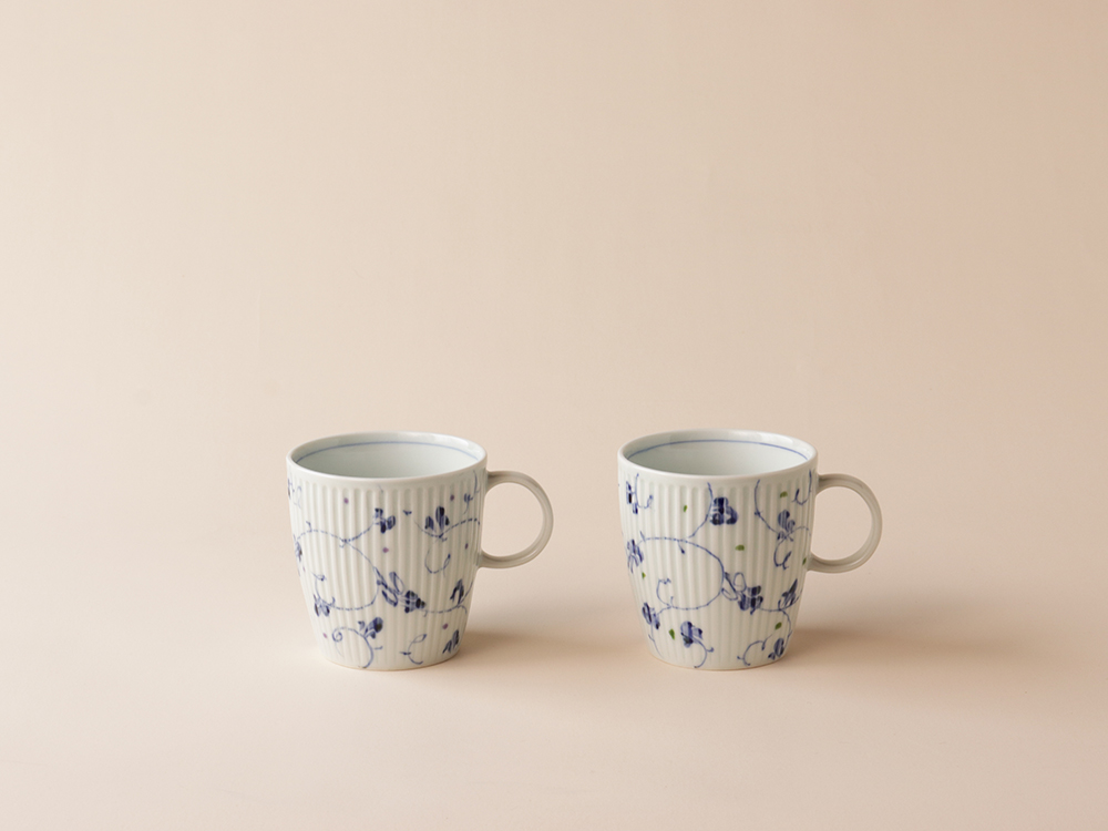 ブルーアラベスク マグカップ 波佐見焼