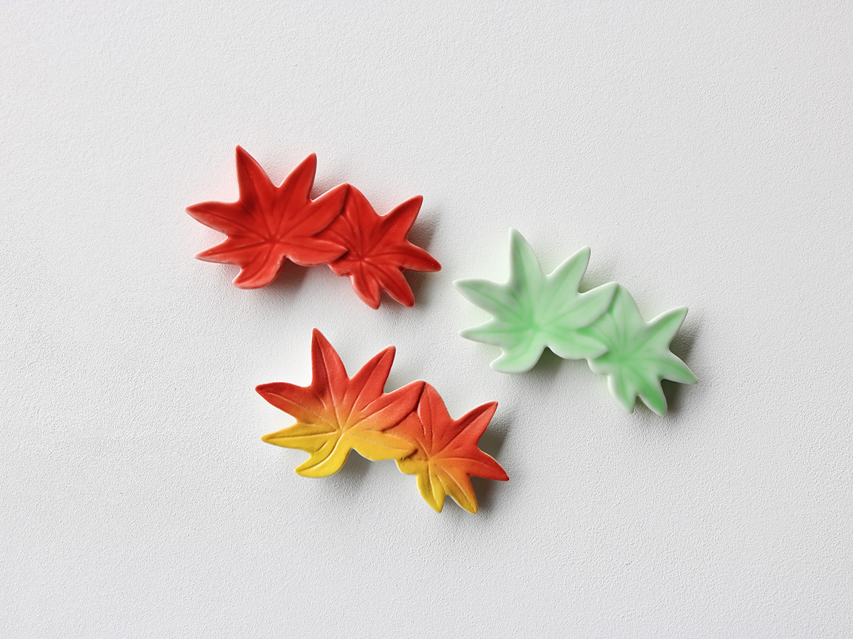 【当たりくじつき新パッケージでお届け！】カエデ 箸置き 有田焼