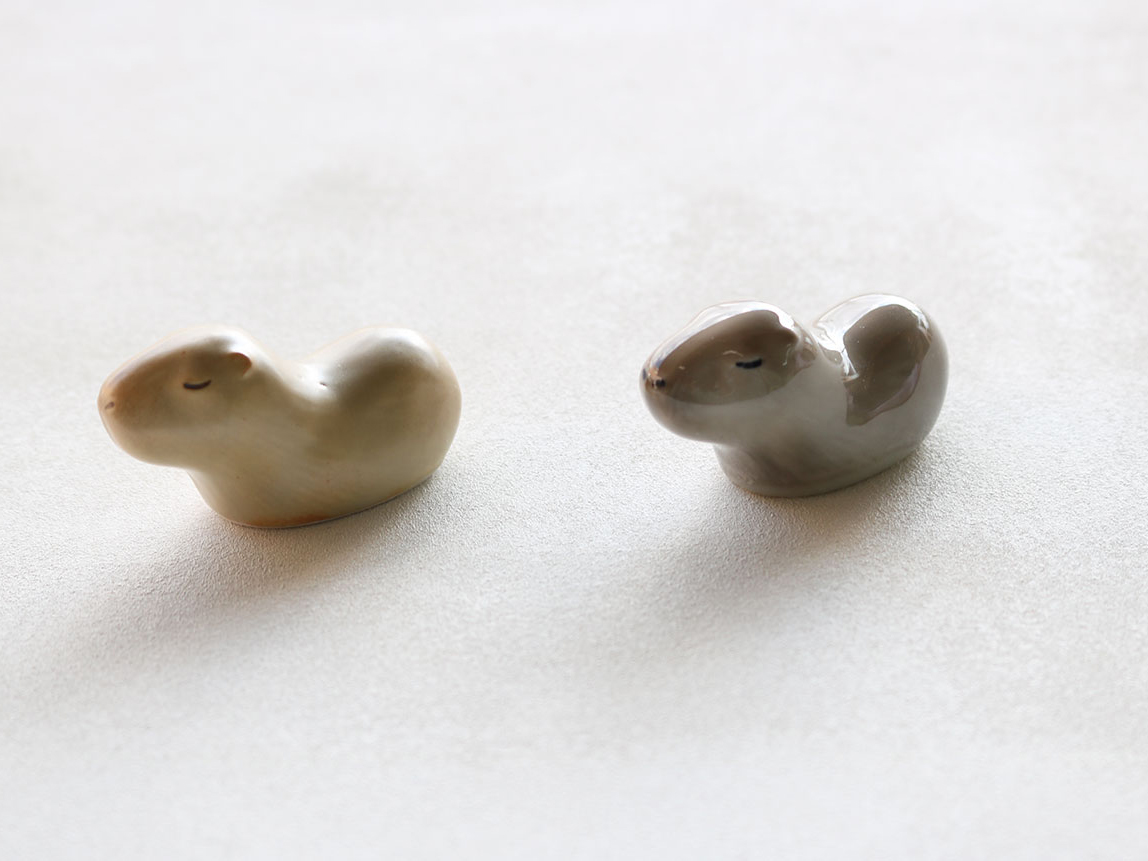 【当たりくじつき新パッケージでお届け！】カピバラ 箸置き 有田焼