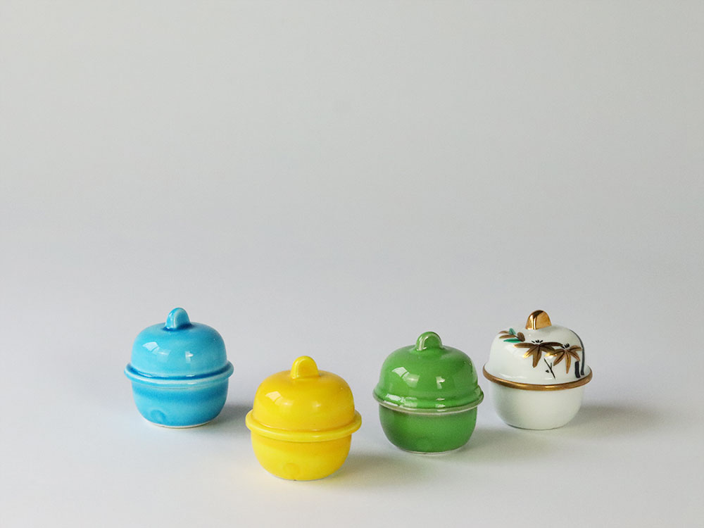 デッドストック 鈴型 蓋物 有田焼