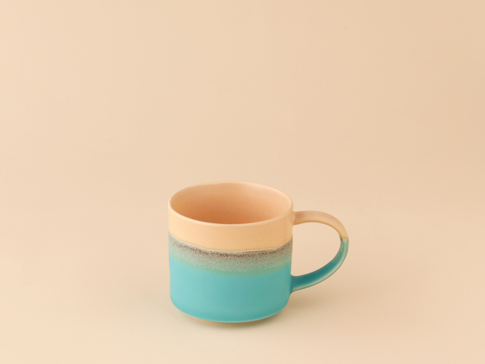 掛け分け ベージュ×トルコブルー マグカップ 小 波佐見焼