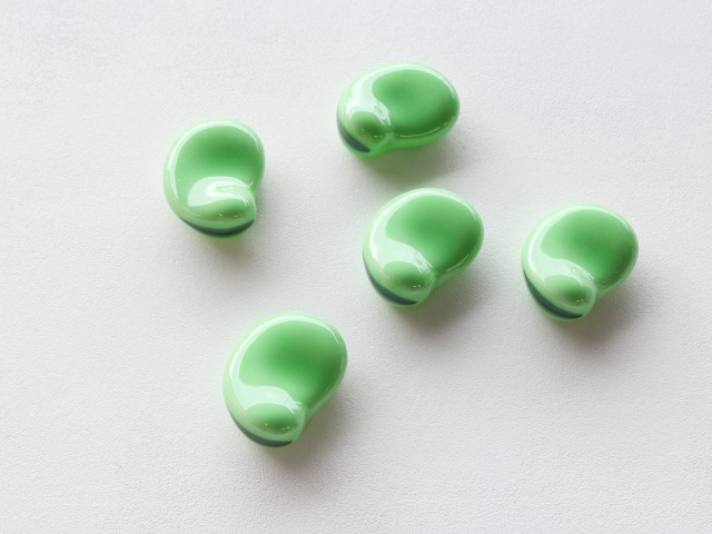 そら豆  箸置き 有田焼