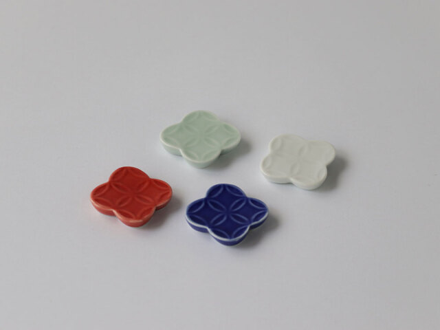 青磁 / 白磁 七宝 箸置き 有田焼