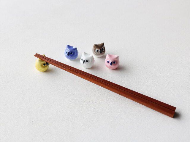 フクロウ形状の金属製箸置き フクロウ箸置き / 石原 亮太 ｜CATAWARA（カタワラ）