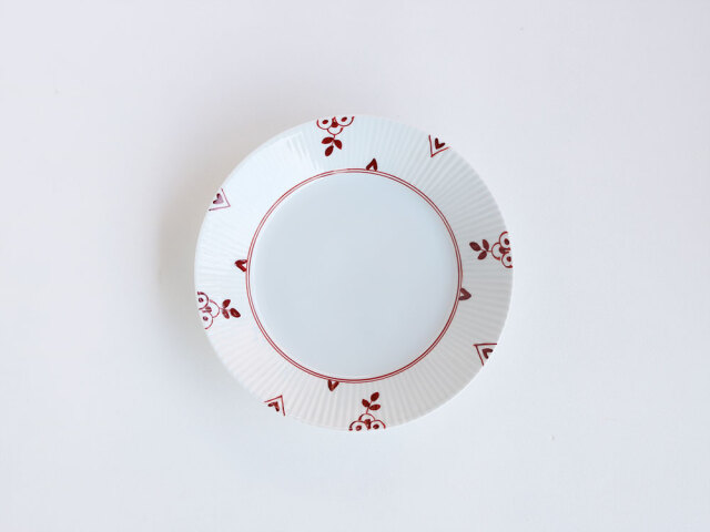 赤絵 / 染付 剣先小花 しのぎ 7寸皿 有田焼