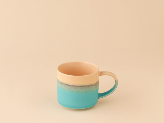 HASAMI - 新品 有田焼 手描き 高級 イチゴ 徳七窯 伊万里焼 波佐見焼 マグカップ 徳七窯