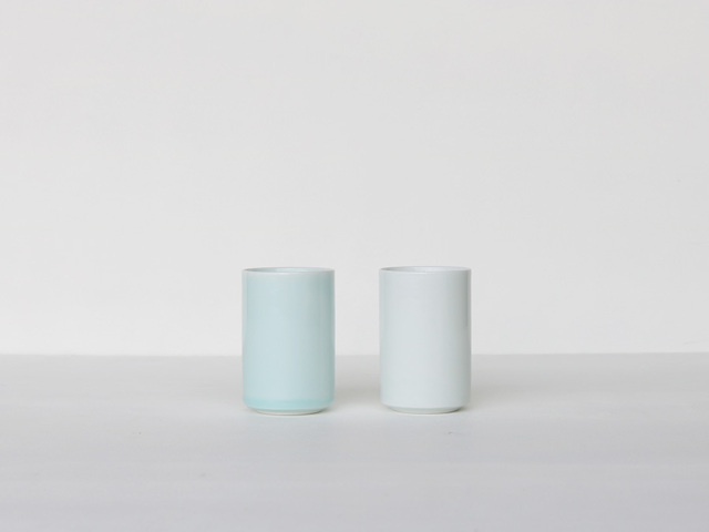 白磁 / 青磁 切立(きったち) 湯呑 波佐見焼