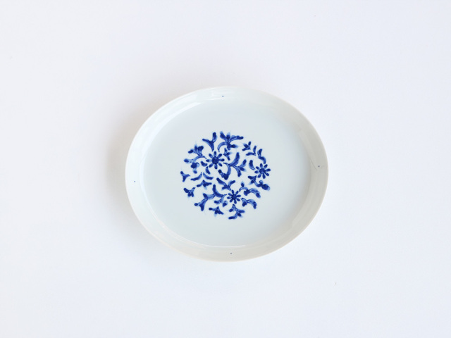 染付 遊唐草 楕円プレート 小 有田焼