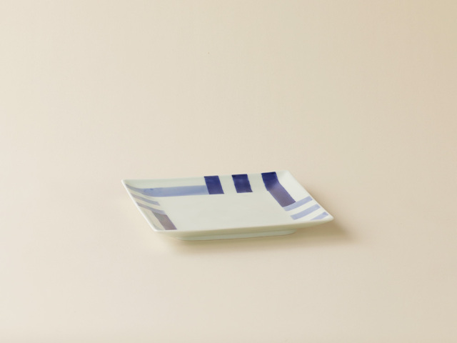 染付 2色角十草紋 6寸正角皿 有田焼