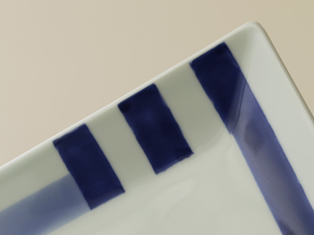 染付 2色角十草紋 6寸正角皿 有田焼