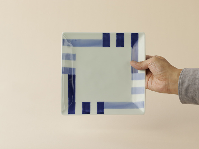 染付 2色角十草紋 6寸正角皿 有田焼