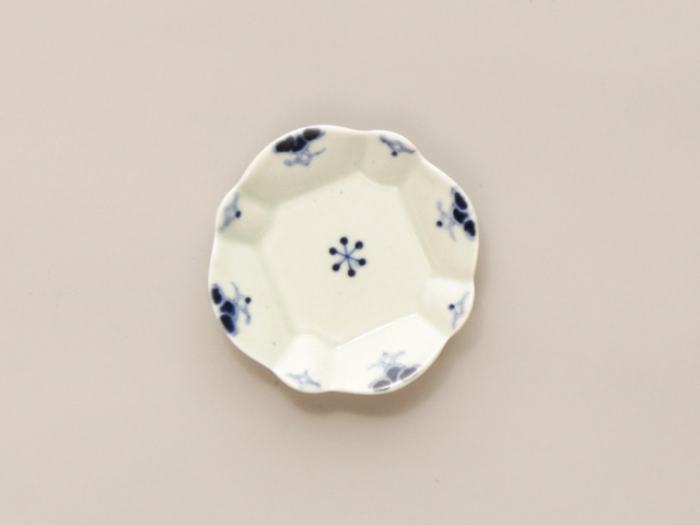 古染 ようらく紋 変型豆皿 波佐見焼